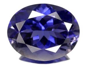Piedra Iolita de color azul violáceo. Preciosa gema con talla oval